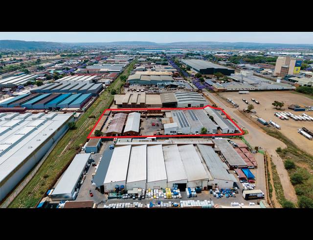 5,500M² BUILDING FOR SALE IN WALTLOO